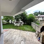 Отель Peaceful With Perfect View In The Center