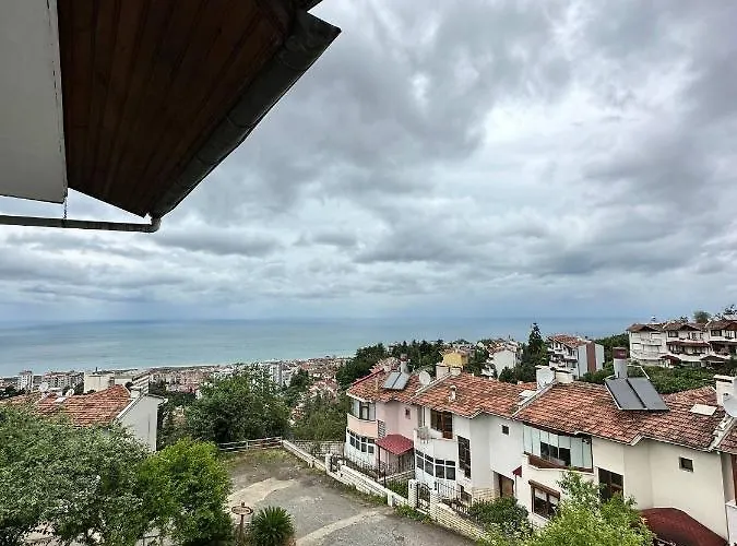 Peaceful With Perfect View In The Center Отель