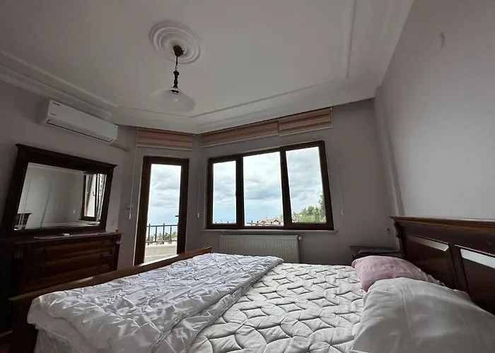 Отель Peaceful With Perfect View In The Center