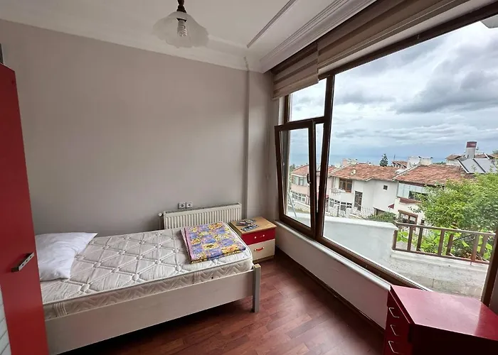 Peaceful With Perfect View In The Center